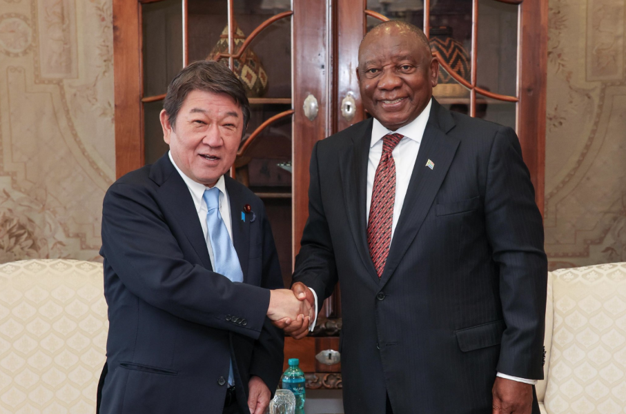 President Cyril Ramaphosa receives a courtesy call from the Minister of Foreign Affairs of Japan, His Excellency Toshimitsu Motegi, at Mahlamba Ndlopfu in Pretoria, Gauteng.