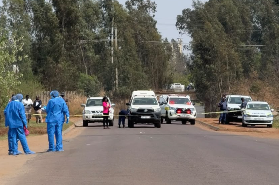 Police on the scene in Olifantsfontein. eNCA