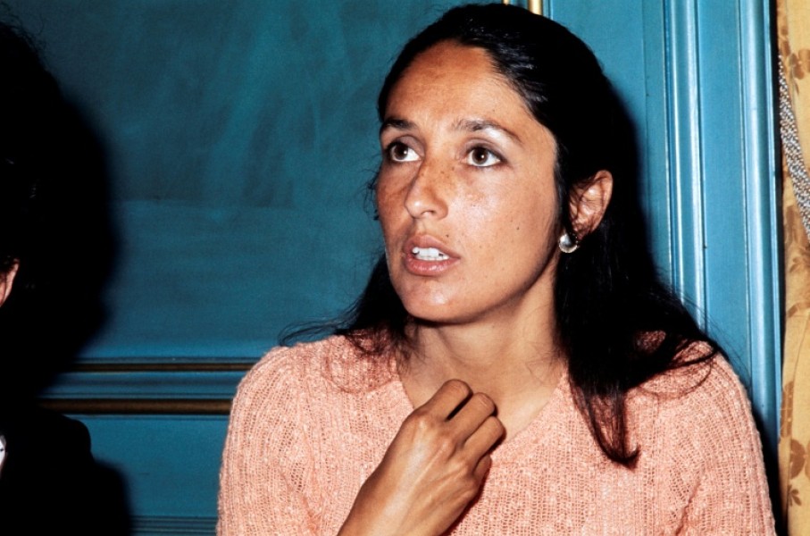 Joan Baez in Paris in 1971