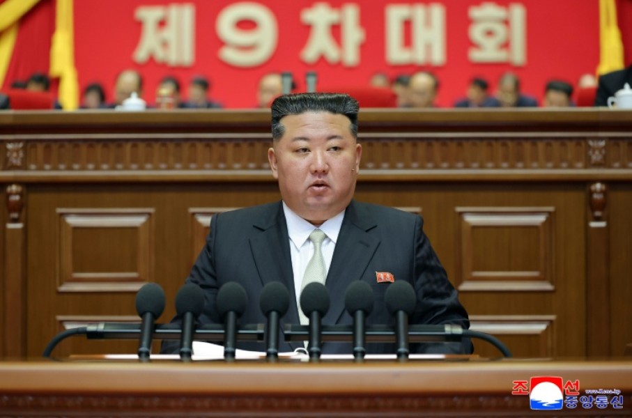 North Korea fired about 10 ballistic missiles toward the sea of Japan Saturday, Seoul's Joint Chiefs of Staff (JCS) said