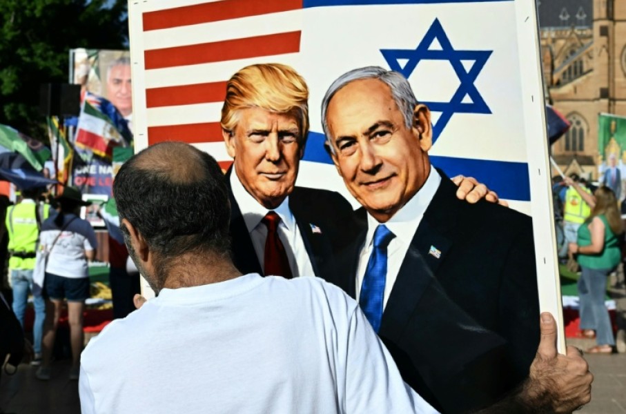 Iranians supporting the US and Israel at a rally in Sydney, Australia, on Saturday