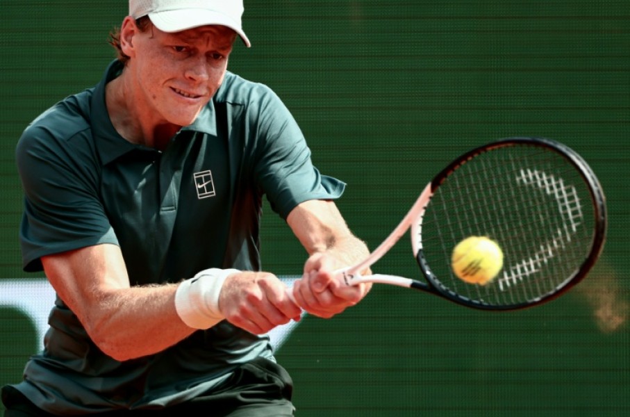 Jannik Sinner beat Alexander Zverev 6-1, 6-4 to reach the final of the Monte Carlo Masters