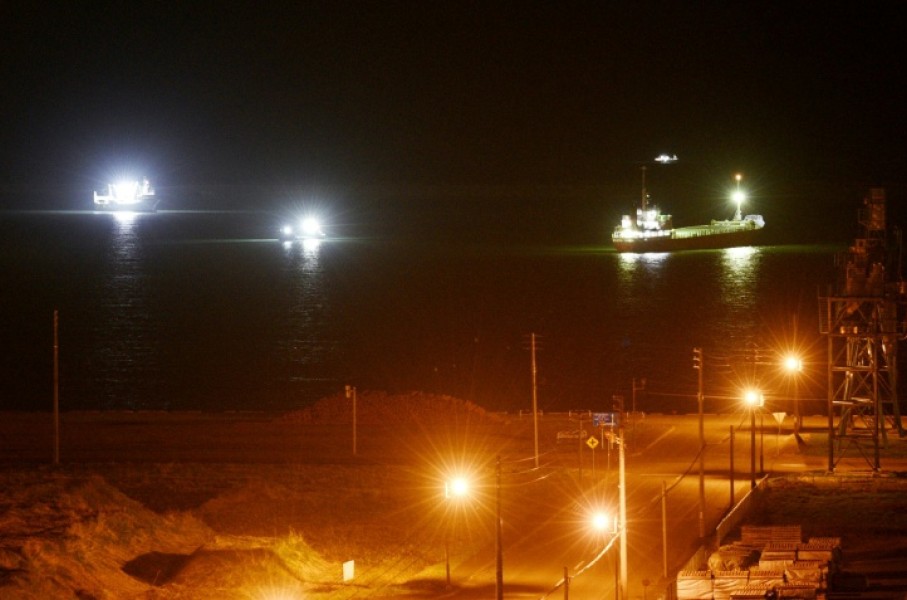 There were no clear signs of damage around several ports, including the Tokachi Port in Hiroo Town, Hokkaido