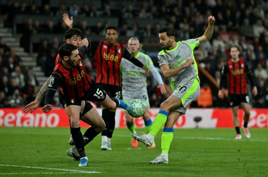 Manchester City midfielder Bernardo Silva takes a shot during a 1-1 draw away to Bournemouth