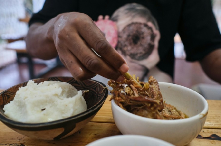 Customers in Zimbabwe are turning to traditional grains such as millet and sorghum
