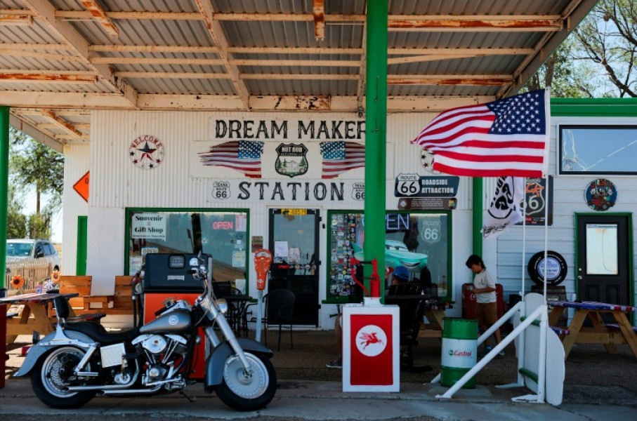 The Dream Maker Station Route 66 on Route 66 in Adrian, Texas