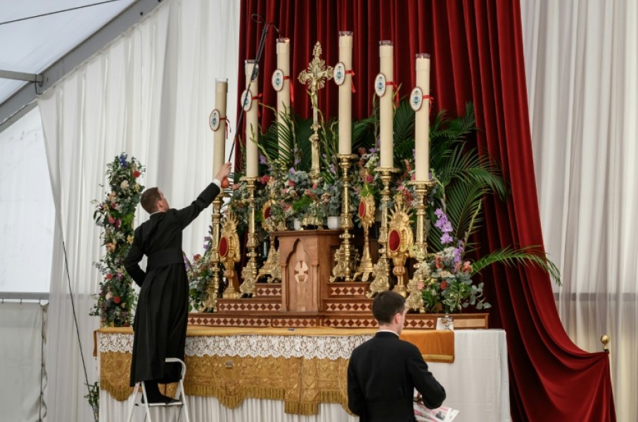 Pope Francis had recognised the validity of confessions and marriages celebrated by the society's priests