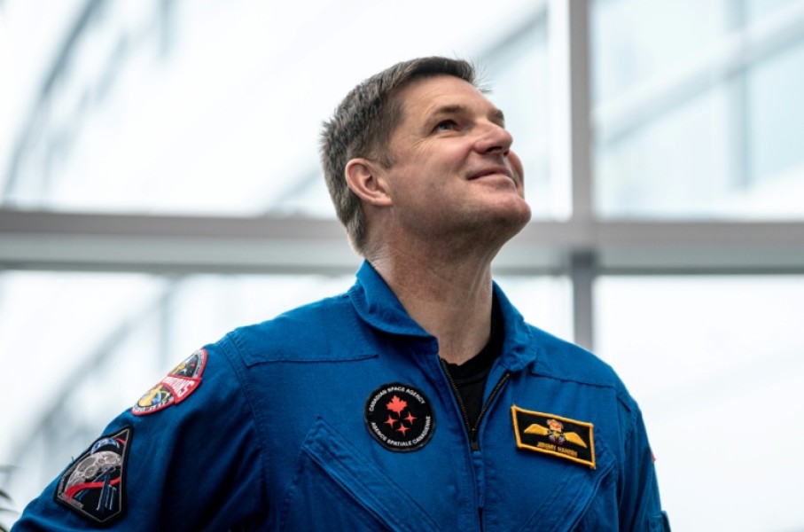 Canadian astronaut Jeremy Hansen, a member of the historic Artemis II mission, is retiring from the national space agency