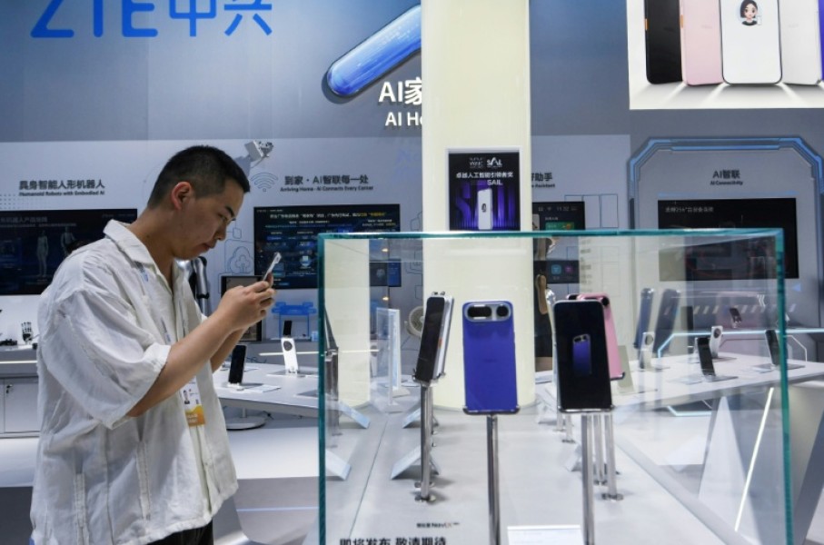 Chinese firms showed off phones that would be run by artificial intelligence