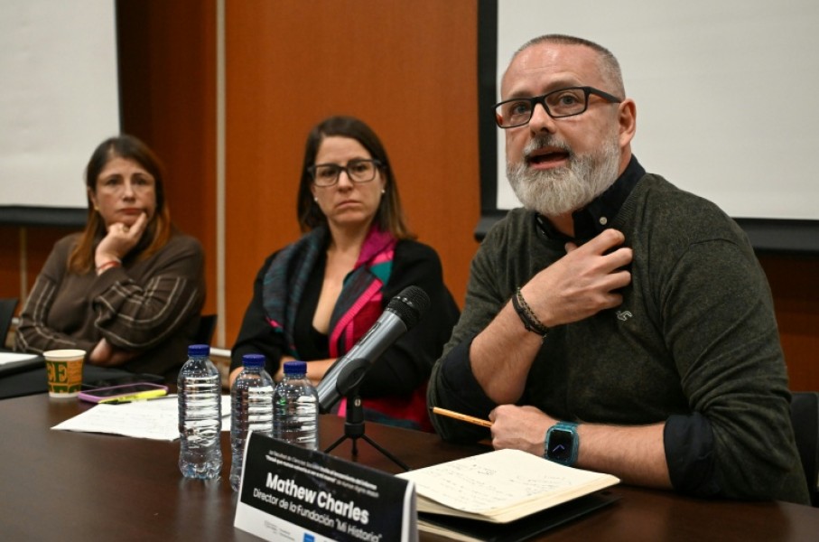At a press conference in Bogota, Human Rights Watch discussed its report accusing Facebook and TikTok of failing to stop child recruitment online by Colombian armed groups