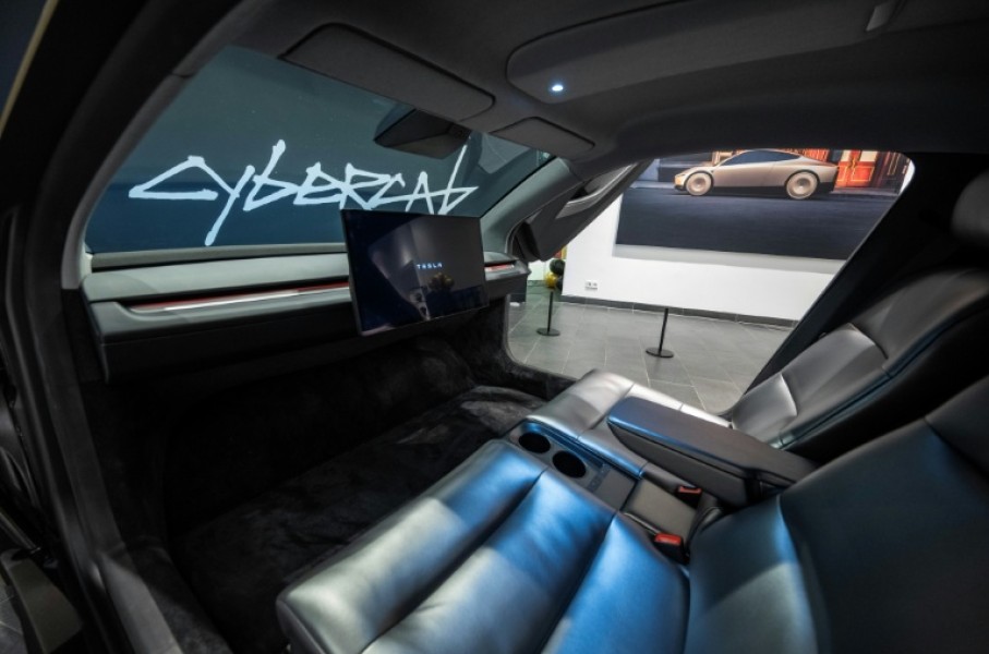 The Cybercab is fully autonomous and has no steering wheel or pedals