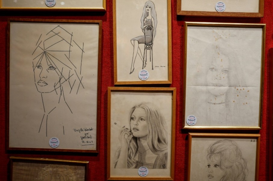 Some 3,000 French and international bidders had registered for the auction