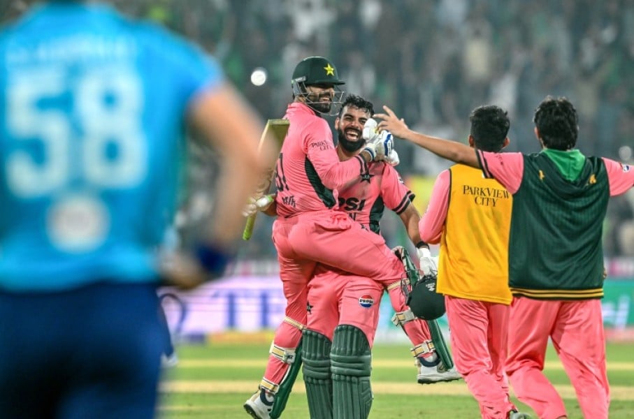 Pakistan's Shadab Khan and Haris Rauf put on 89 runs for the final wicket