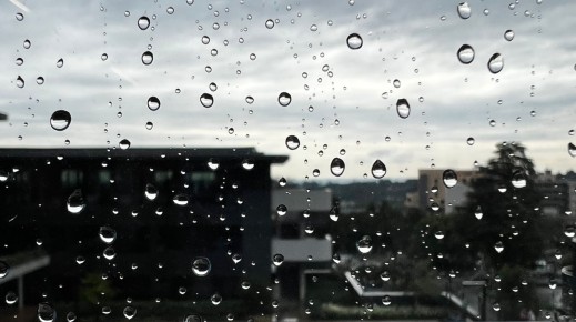 Raindrops seen on a window during a storm. eNCA/Estelle Bronkhorst