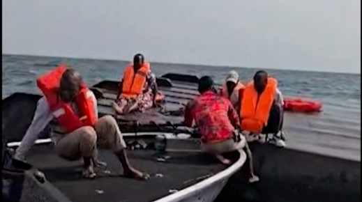 Passengers being rescued after a boat capsized on Zimbabwe’s Lake Kariba following an encounter with strong waves. AFP/UGC/Maxton Kanhema