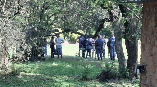  Police are combing an active crime scene in Atteridgeville, searching for a suspect accused of kidnapping a child reportedly raping the mother.