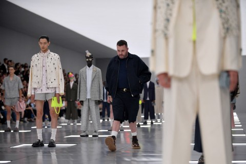 Sci-fi Dior show boldly puts focus on 'real clothes' - eNCA