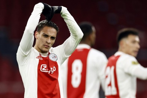 Manchester United have completed the signing of Brazil forward Antony from Ajax, reuniting him with former manager Erik ten Hag