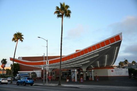 This Union 76 Googie-style petrol station was originally designed by architect Gin Wong of Pereira and Associates 