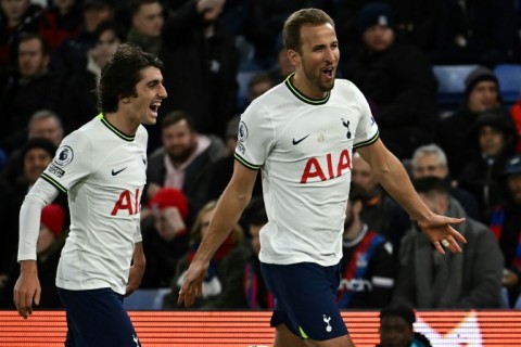England captain Harry Kane will end his career as record goalscorer for Tottenham, his country and the Premier League, club manager Antonio Conte says