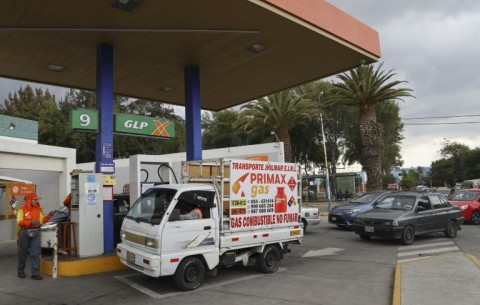 Residents in Arequipa queue for liquid fuel and liquified petroleum gas (GLP) at a station in the southern Peruvian city on January 25, 2023