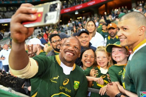 Bongi Mbonambi (L) made the first of his 63 Springboks appearances in 2016