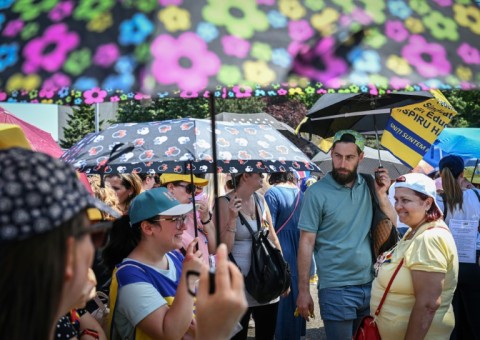 Romanian teachers protesting in front of the Romanian Government headquarters in Bucharest on Thursday 