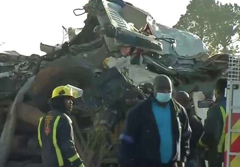 Five people killed in multi-vehicle crash near KwaMbonambi - eNCA