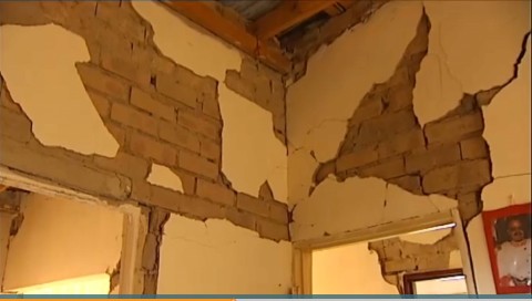 Some Gauteng residents had a rude awakening this morning. A 4.2 magnitude tremor caused windows to rattle just after 4AM in the west of the province.