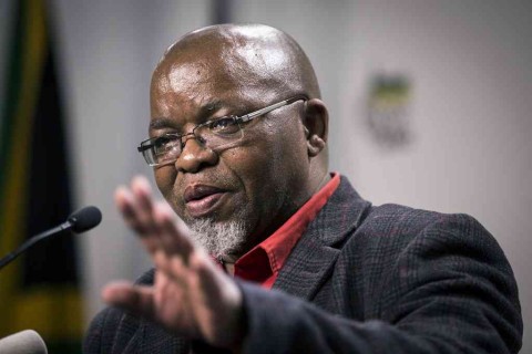Mantashe warns fuel retailers over price manipulation