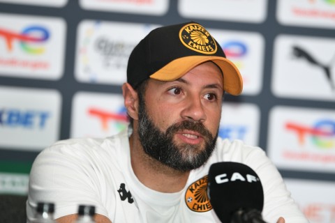 Photo: enca.com Kaizer Chiefs : Nkosingiphile Ngcobo Ambitieux Après Son Stage En Espagne