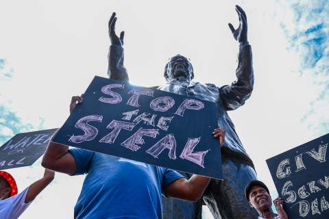 Protesters outside the unveiling of a statue at North Beach Precinct.Gallo Images/Darren Stewart