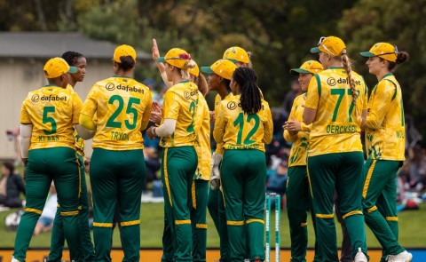 New Zealand women demolish Proteas