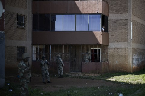SANDF Deployment | Operation Prosper firing blanks