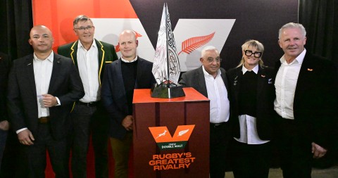 SIEHE | Die neue Trophäe für die größte Rivalität im Rugby
