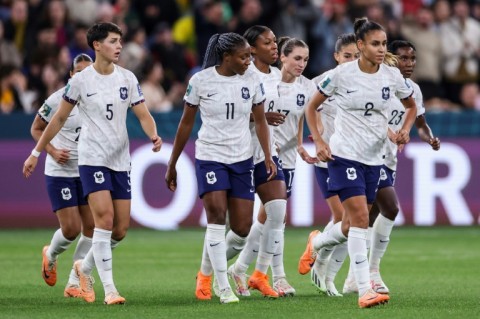 France need to 'pull their socks up', says coach Herve Renard 