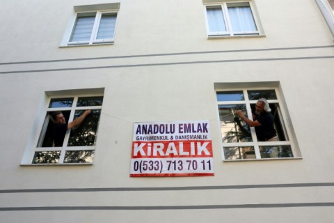 Threats and violence as Turks feud over soaring rents - eNCA