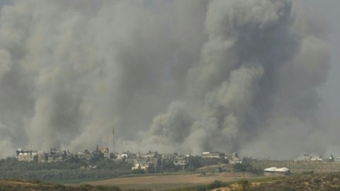 Rockets fired from Gaza, interceptions and air strikes seen from Sderot