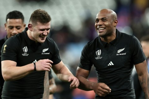 New Zealand flanker Dalton Papali'i (L) says his Blues and All Blacks teammate Mark Tele'a is capable of becoming one of the all-time greats