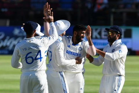 India look set to level the two Test series with South Africa after an astonishing 23 wickets fell on the first day