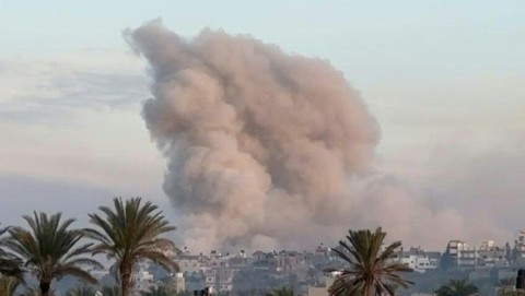 Plume of smoke in Gaza's Al-Zawaida