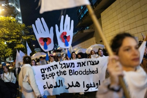Women protest in Tel Aviv to demand a deal for the release of Israeli hostages