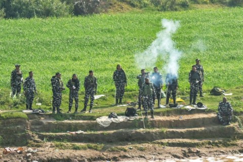 Furious protesting Indian farmers stalled but defiant - eNCA