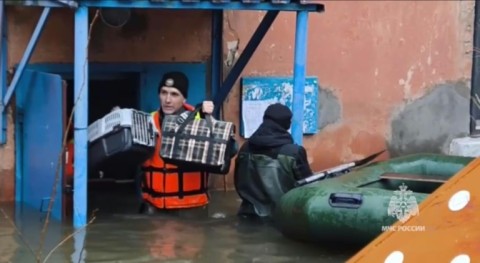 Screenshot from video of rescuers in Orsk, released by Russian emergencies ministry on April 7