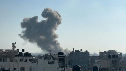 Moment strike hits Gaza City