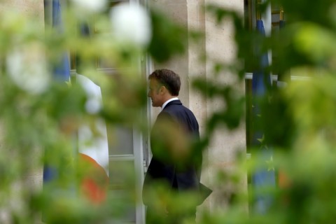 French PM urges united front to stop far-right takeover