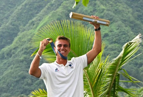 Vaast clinched France's first ever surfing gold 