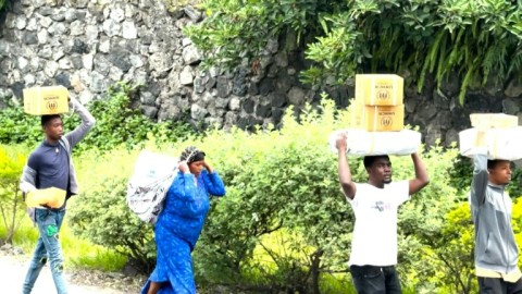 Looting in Dr Congo's Goma, close to falling to Rwanda-backed fighters