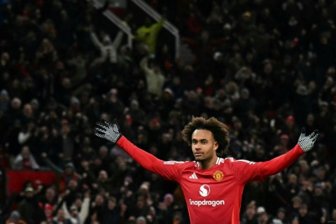 Manchester United forward Joshua Zirkzee celebrates after equalising against Leicester at Old Trafford