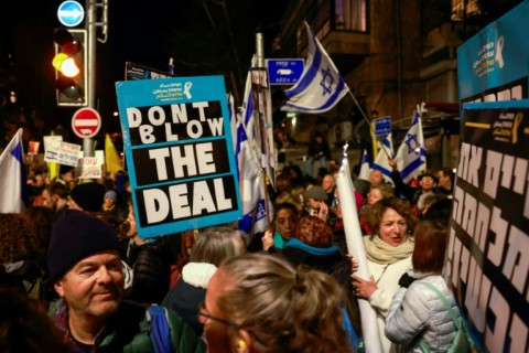 People in southern Gaza carry the body of a man killed by the Israeli army, which said it had opened fire on two suspects who posed a threat